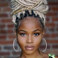 Azia Toussaint, 34 (Ngôi sao truyền hình thực tế)