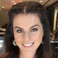 Bahar Akinci, 45 (博主)