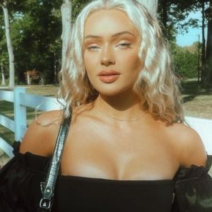 Bailey Stewart, 27 (Instagram Star)