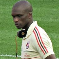 Bakaye Traore, 38 (足球運動員)