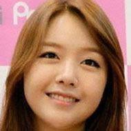 Bang Minah, 30 (流行歌手)