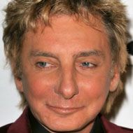 Barry Manilow, 80 (流行歌手)