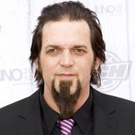 Barry Stock, 49 (Chitarrista)