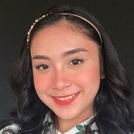 Bea Borres, 22 (Instagram Star)