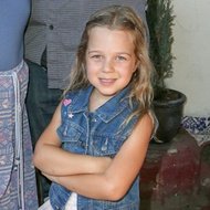 Beatrix Carlin Sweetin, 15 (Membre de la famille)