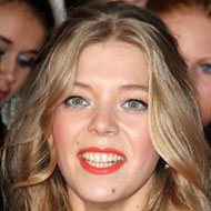 Becky Hill, 30 (Cantante pop)