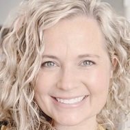 Becky Johnson, 44 (YouTube明星)