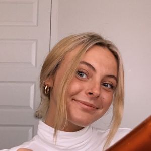 beez asmr, 25 (Estrelas do YouTube)