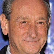 Bertrand Delanoe, 75 (政治家)