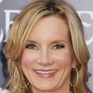 Beth Littleford, 55 (Atriz De Televisão)