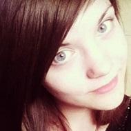 Bethany Bates, 28 (YouTuber)