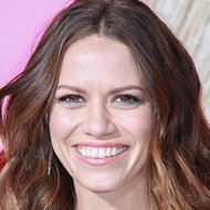 Bethany Joy Lenz, 42 (电视女演员)