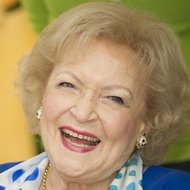 Betty White, 102 (Nữ diễn viên truyền hình)