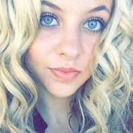 Bianca Treger, 24 (Hoạt náo viên)