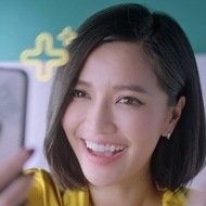 Bich Phuong, 34 (Pop Singer)