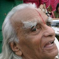 BKS Iyengar (1918 - 2014) (Teacher)