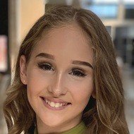 Bobbi Shultz, 16 (Танцовщик)