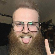 Bobby Douglas, 33 (纹身艺术家)