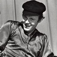 Bobby Elliott, 83 (Batterista)