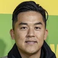 Bobby Hundreds, 44 (時裝設計師)