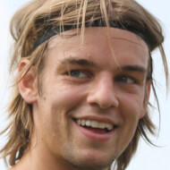 Borna Sosa, 27 (Futbolista)