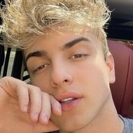Brandon Szczupaj, 22 (Instagram明星)