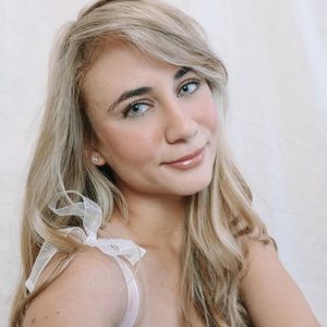 Brenda Lozada, 30 (YouTube Star)