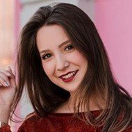 Brenda Sander, 25 (YouTube明星)