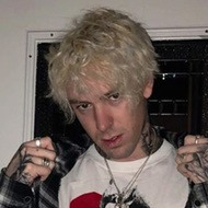 Brennan Savage, 29 (说唱歌手)