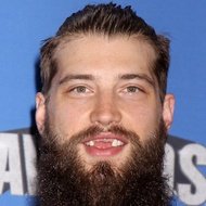 Brent Burns, 38 (Cầu thủ khúc côn cầu)