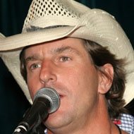 Brett James, 55 (Cantante country)