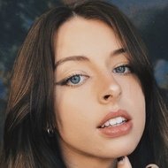 Bria Byerley, 22 (TikTok明星)