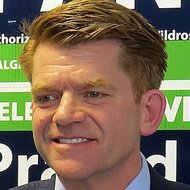 Brian Jean, 62 (Политик)
