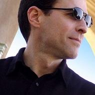 Brian Kelly, 65 (作曲家)