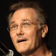 Brian Yuzna, 76 (Scenarioschrijver)