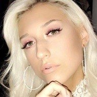 Brooke Trainor, 26 (YouNow Star)