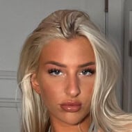 Brooklyn Moss, 22 (Instagram Star)