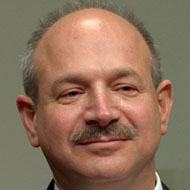 Bruce Beutler, 67 (遺傳學家)