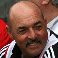 Bruce Grobbelaar, 68 (足球运动员)