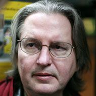 Bruce Sterling, 71 (Tiểu thuyết gia)