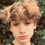 Bruce Wilde, 19 (TikToker)