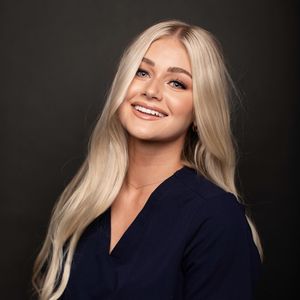 Brynley Arnold, 23 (Thành viên gia đình)