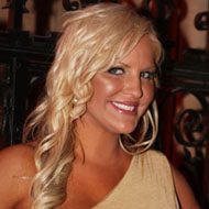 Brynne Edelsten, 41 (现实之星)