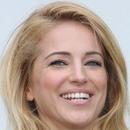 Burcu Esmersoy, 47 (Presentatore di show televisivi)