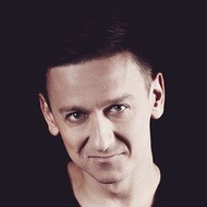 C-BooL, 44 (唱片騎師)