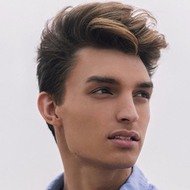 Cade Parker, 28 (模特)