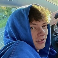 Caden Boof, 21 (Estrella de TikTok)