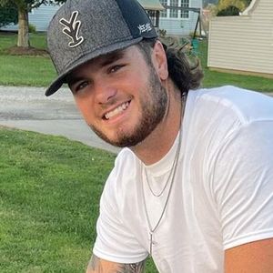 Caden Mcguire, 28 (Estrella de TikTok)