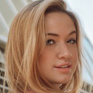 Caitlyn Cohen, 25 (TikTok Star)