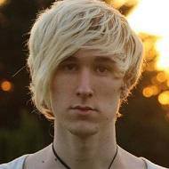 Caleb Ryan, 32 (Pop Zangers)